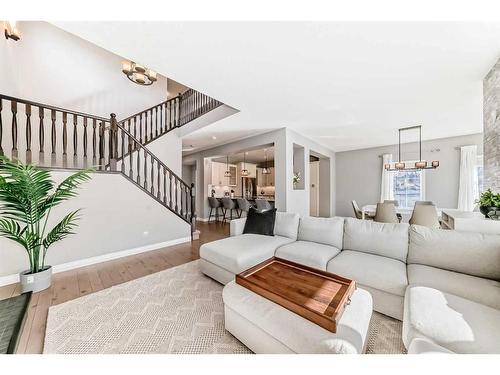 61 Mahogany Square Se, Calgary, AB - Indoor Photo Showing Living Room