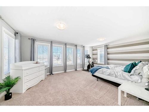 61 Mahogany Square Se, Calgary, AB - Indoor Photo Showing Bedroom