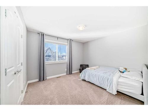 61 Mahogany Square Se, Calgary, AB - Indoor Photo Showing Bedroom