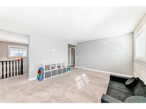 61 Mahogany Square Se, Calgary, AB - Indoor Photo Showing Other Room