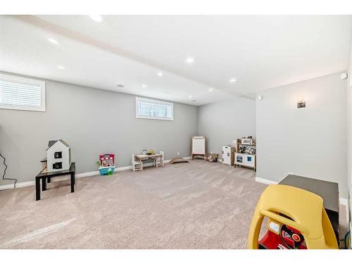 61 Mahogany Square Se, Calgary, AB - Indoor Photo Showing Other Room