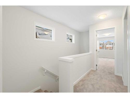 455 Tekarra Drive Nw, Calgary, AB - Indoor Photo Showing Other Room