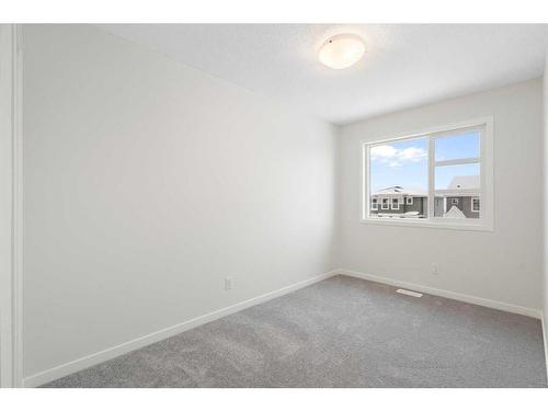 455 Tekarra Drive Nw, Calgary, AB - Indoor Photo Showing Other Room