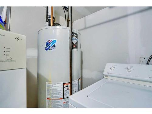 2 Skyview Ranch Street Ne, Calgary, AB - Indoor Photo Showing Laundry Room