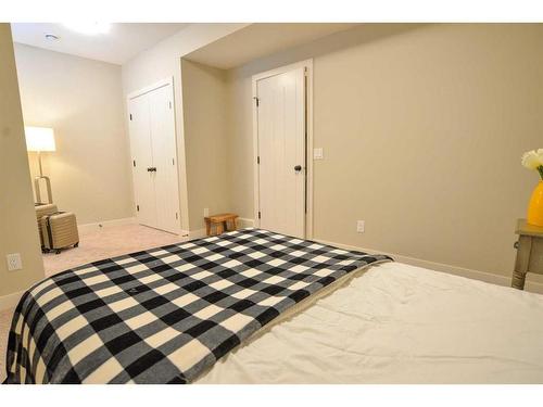 775 Mahogany Boulevard Se, Calgary, AB - Indoor Photo Showing Bedroom