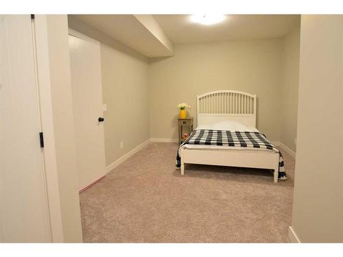 775 Mahogany Boulevard Se, Calgary, AB - Indoor Photo Showing Bedroom