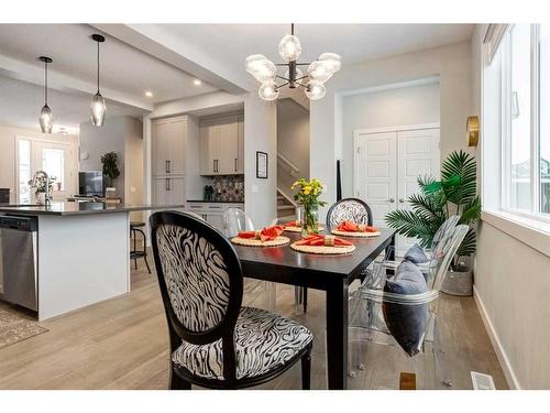 382 Sundown Road, Cochrane, AB - Indoor Photo Showing Dining Room