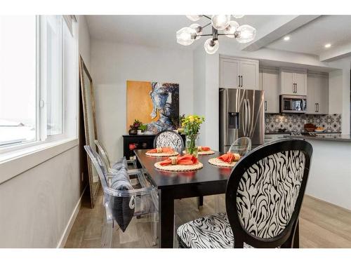 382 Sundown Road, Cochrane, AB - Indoor Photo Showing Dining Room