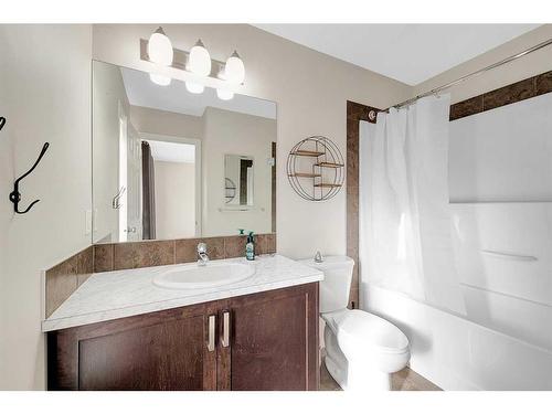 149 Walden Parade Se, Calgary, AB - Indoor Photo Showing Bathroom