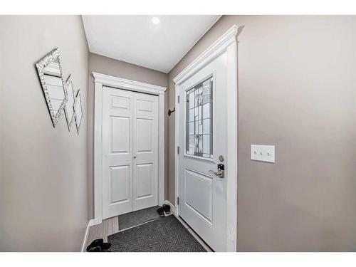 16 Taraglen Road Ne, Calgary, AB - Indoor Photo Showing Other Room