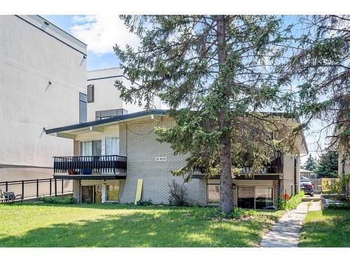 4209 Bow Trail Sw, Calgary, AB - Outdoor