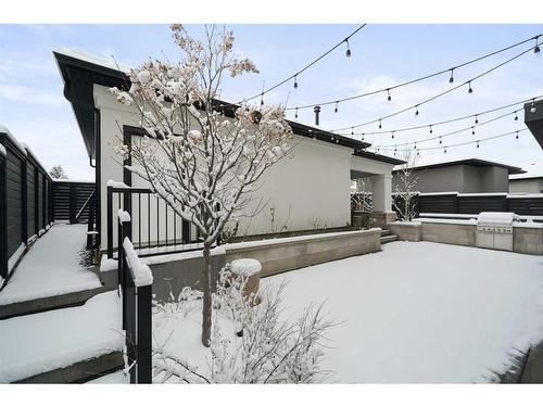 82 Valour Circle Sw, Calgary, AB - Outdoor