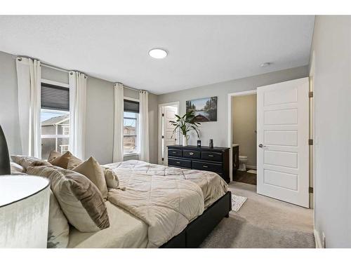 99 Masters Manor Se, Calgary, AB - Indoor Photo Showing Bedroom