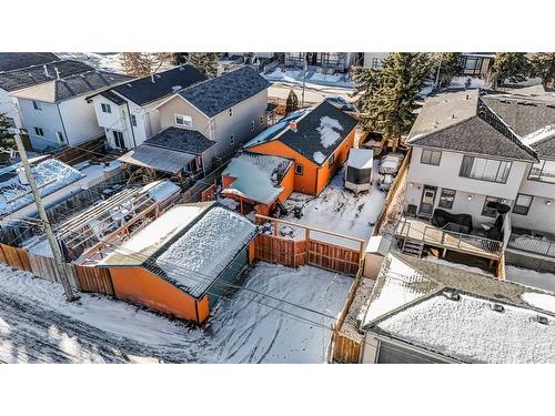 4816 Bowness Road Nw, Calgary, AB - Outdoor