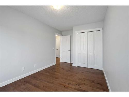 80 Evansridge View Nw, Calgary, AB - Indoor Photo Showing Other Room