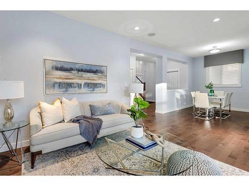 80 Evansridge View Nw, Calgary, AB - Indoor Photo Showing Living Room