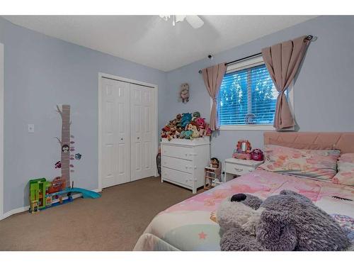 826 Copperfield Boulevard Se, Calgary, AB - Indoor Photo Showing Bedroom