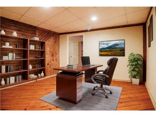 826 Copperfield Boulevard Se, Calgary, AB - Indoor Photo Showing Office