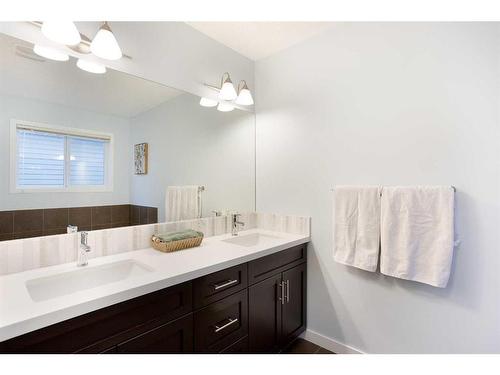 14 Copperstone Drive Se, Calgary, AB - Indoor Photo Showing Bathroom