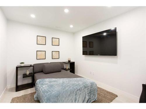 14 Copperstone Drive Se, Calgary, AB - Indoor Photo Showing Bedroom