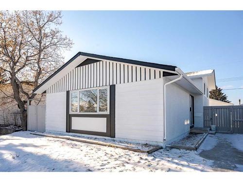 6163 Penworth Road Se, Calgary, AB - Outdoor With Exterior