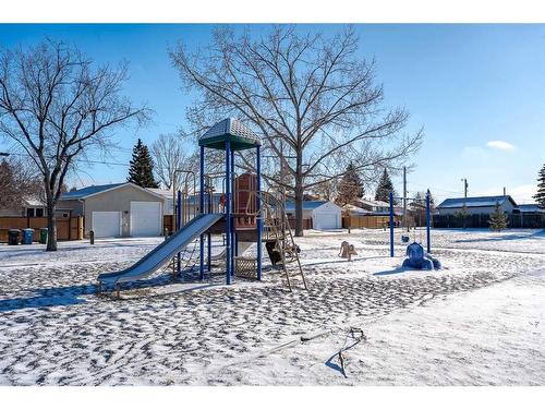 6163 Penworth Road Se, Calgary, AB - Outdoor