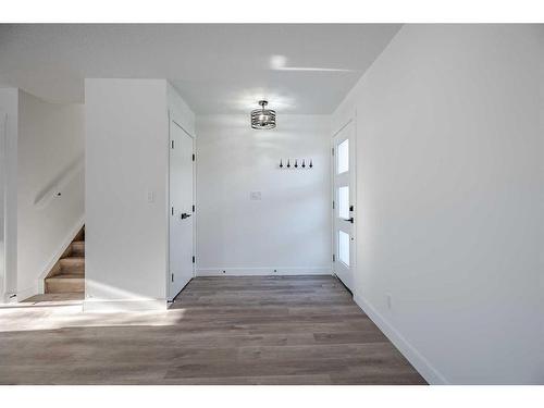 6163 Penworth Road Se, Calgary, AB - Indoor Photo Showing Other Room