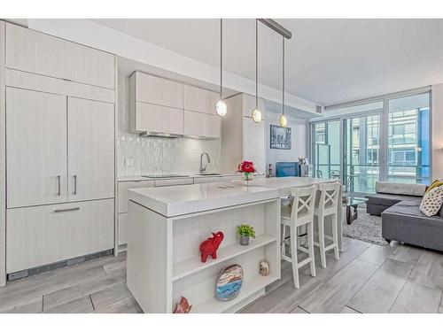 516-615 6 Avenue Se, Calgary, AB - Indoor Photo Showing Kitchen