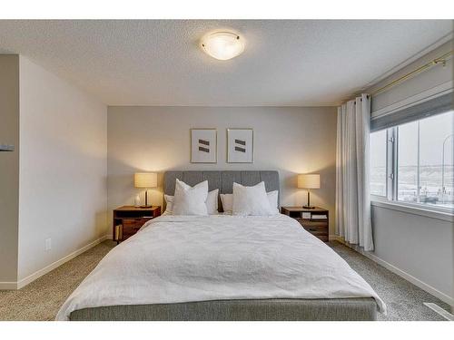 132 Wolf Creek Manor Se, Calgary, AB - Indoor Photo Showing Bedroom