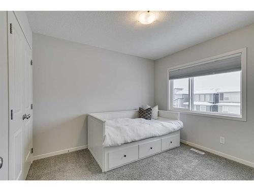 132 Wolf Creek Manor Se, Calgary, AB - Indoor Photo Showing Bedroom