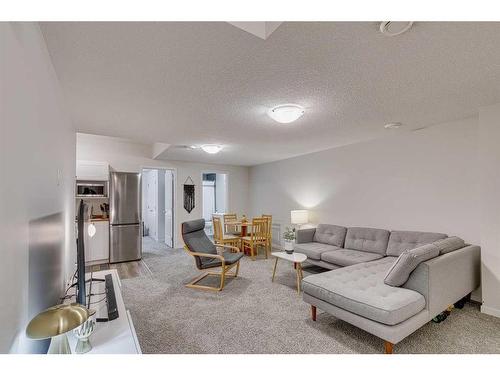 132 Wolf Creek Manor Se, Calgary, AB - Indoor