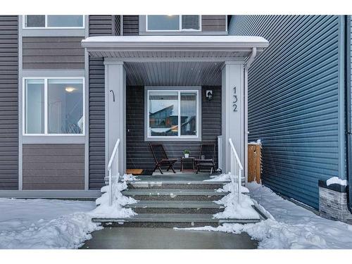 132 Wolf Creek Manor Se, Calgary, AB - Outdoor