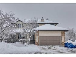 224 Mckenzie Lake Cove SE Calgary, AB T2Z 1M4