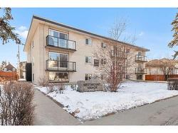 14-1717 Westmount Road NW Calgary, AB T2N 3M4