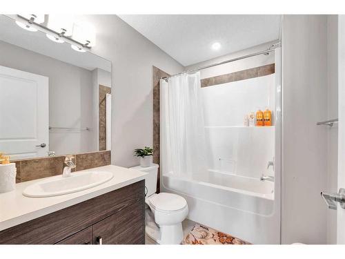 486 Nolan Hill Boulevard Nw, Calgary, AB - Indoor Photo Showing Bathroom