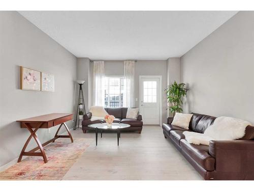 486 Nolan Hill Boulevard Nw, Calgary, AB - Indoor Photo Showing Living Room