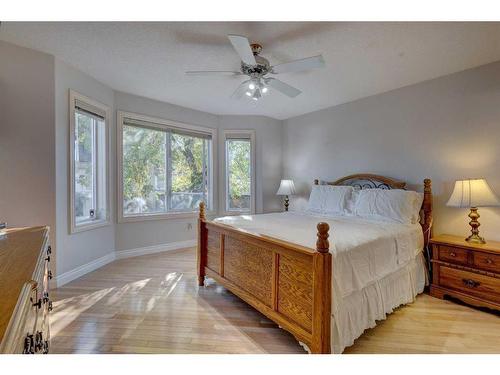 355 New Brighton Place Se, Calgary, AB - Indoor Photo Showing Bedroom