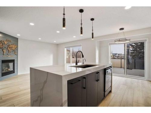 276 Royal Birch Circle Nw, Calgary, AB - Indoor Photo Showing Kitchen With Upgraded Kitchen