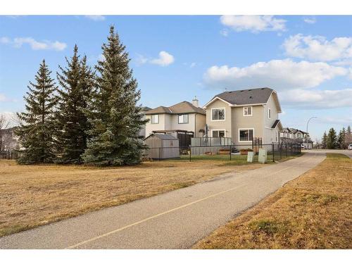 276 Royal Birch Circle Nw, Calgary, AB - Outdoor