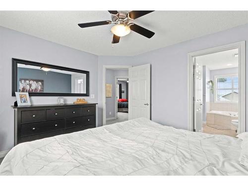 1712 High Park Boulevard Nw, High River, AB - Indoor Photo Showing Bedroom