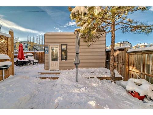 137 Coville Close Ne, Calgary, AB - Outdoor