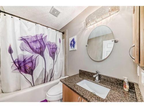 137 Coville Close Ne, Calgary, AB - Indoor Photo Showing Bathroom