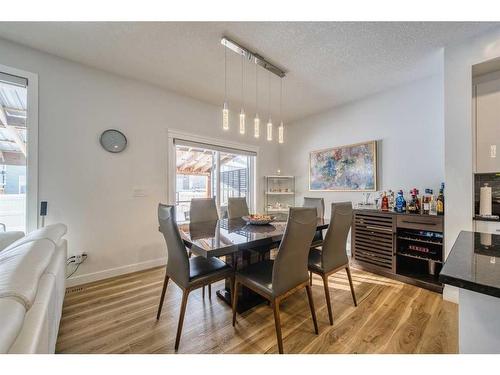 41 Evansfield Manor Nw, Calgary, AB - Indoor Photo Showing Dining Room