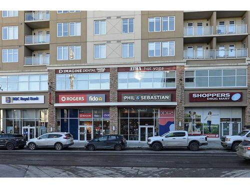 2019 32 Avenue Sw, Calgary, AB - Outdoor With Facade