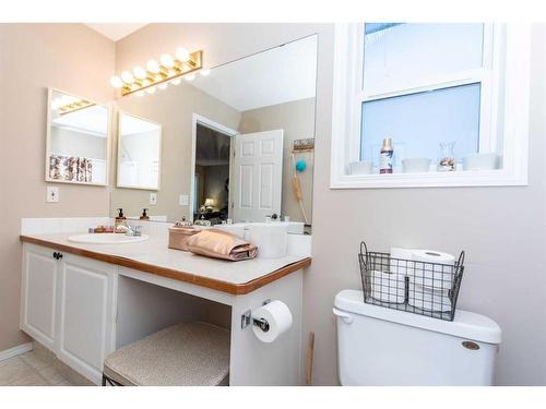 215 Chapalina Place Se, Calgary, AB - Indoor Photo Showing Bathroom