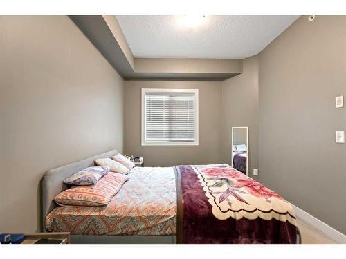 1605-4641 128 Avenue Ne, Calgary, AB - Indoor Photo Showing Bedroom