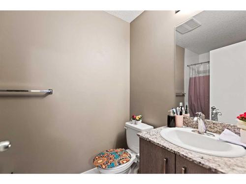 1605-4641 128 Avenue Ne, Calgary, AB - Indoor Photo Showing Bathroom