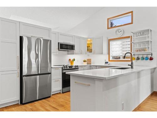 37 Sandstone Ridge Crescent, Okotoks, AB - Indoor Photo Showing Kitchen With Stainless Steel Kitchen With Upgraded Kitchen