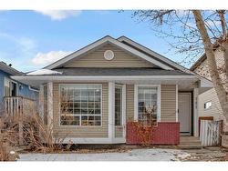 262 Martinwood Place NE Calgary, AB T3J 3H6