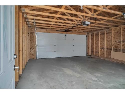 262 Martinwood Place Ne, Calgary, AB - Indoor Photo Showing Garage